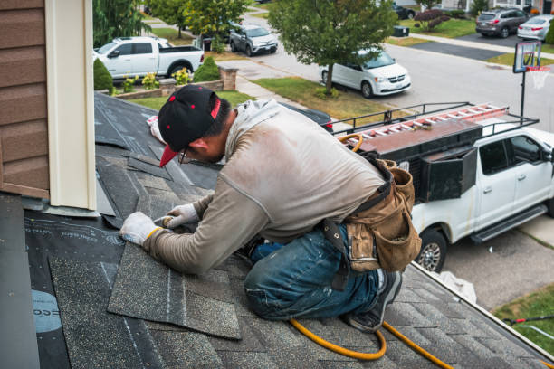 Professional Flat Roof Repair technician working in New Providence, IA